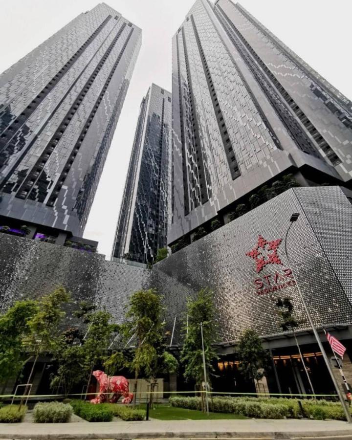 Star Holiday Sky Pool Klcc Kuala Lumpur Extérieur photo